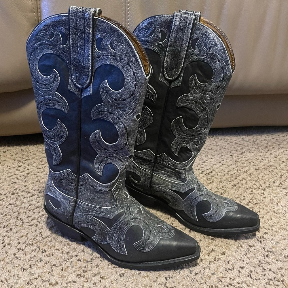 Cowboy Boot Black and White